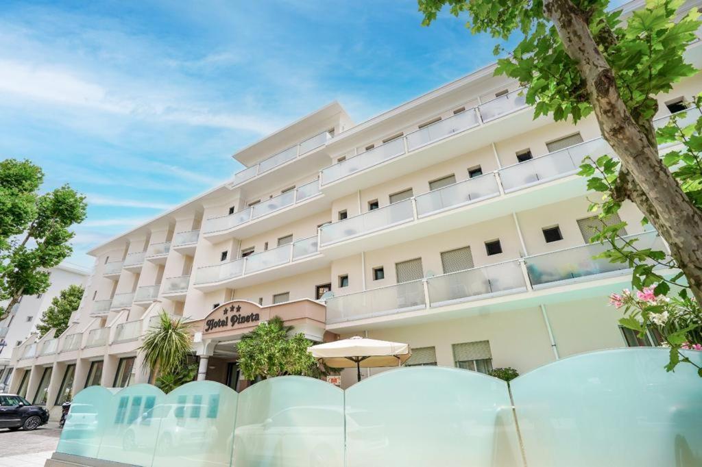 Hotel Pineta 벨레지아아지마리나 외부 사진