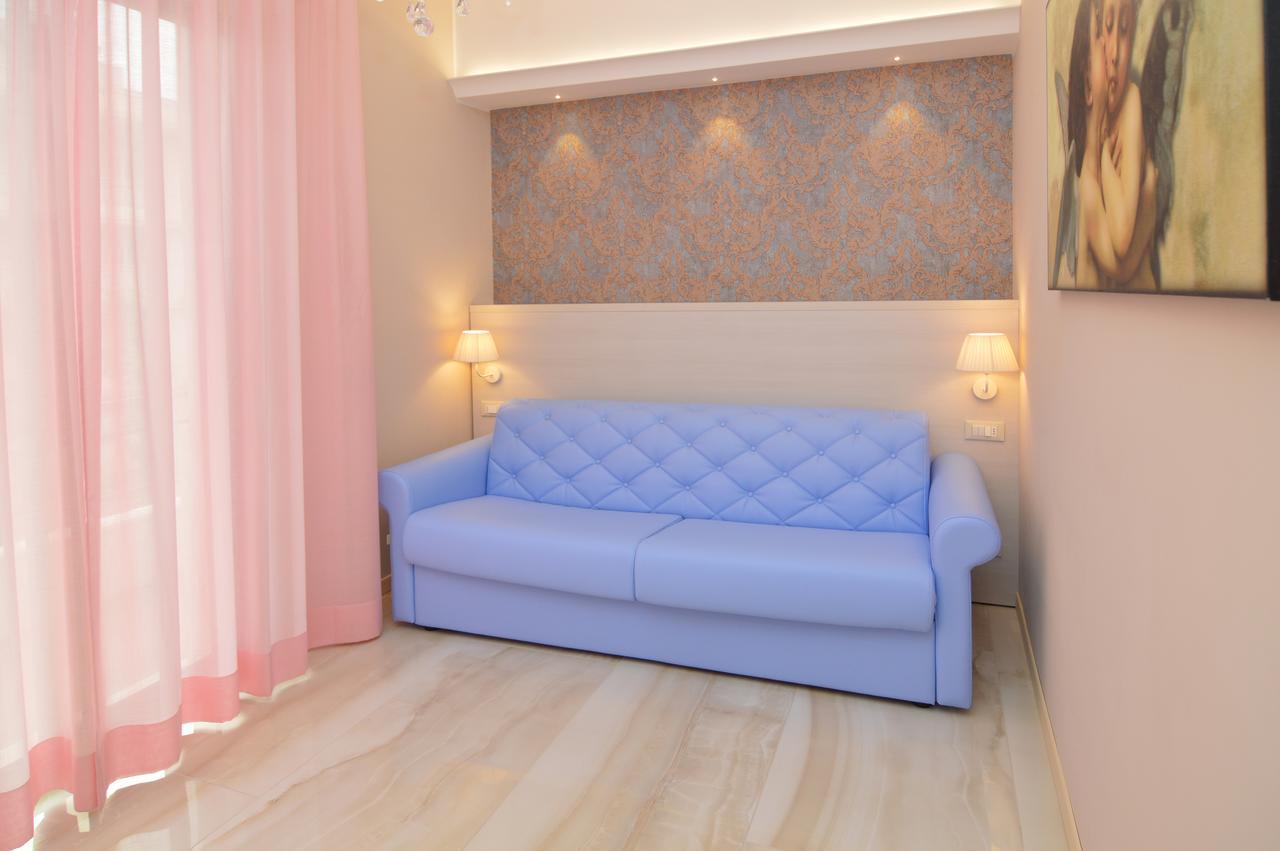 Hotel Pineta 벨레지아아지마리나 외부 사진